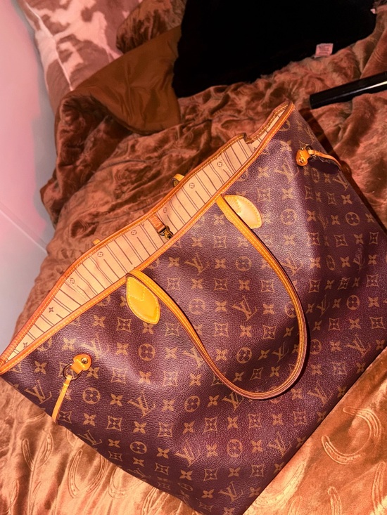 Louis Vuitton Handbags - Louis Vuitton Monogram Canvas Tote in Brown Tan Leather Trim size GM neverfull
